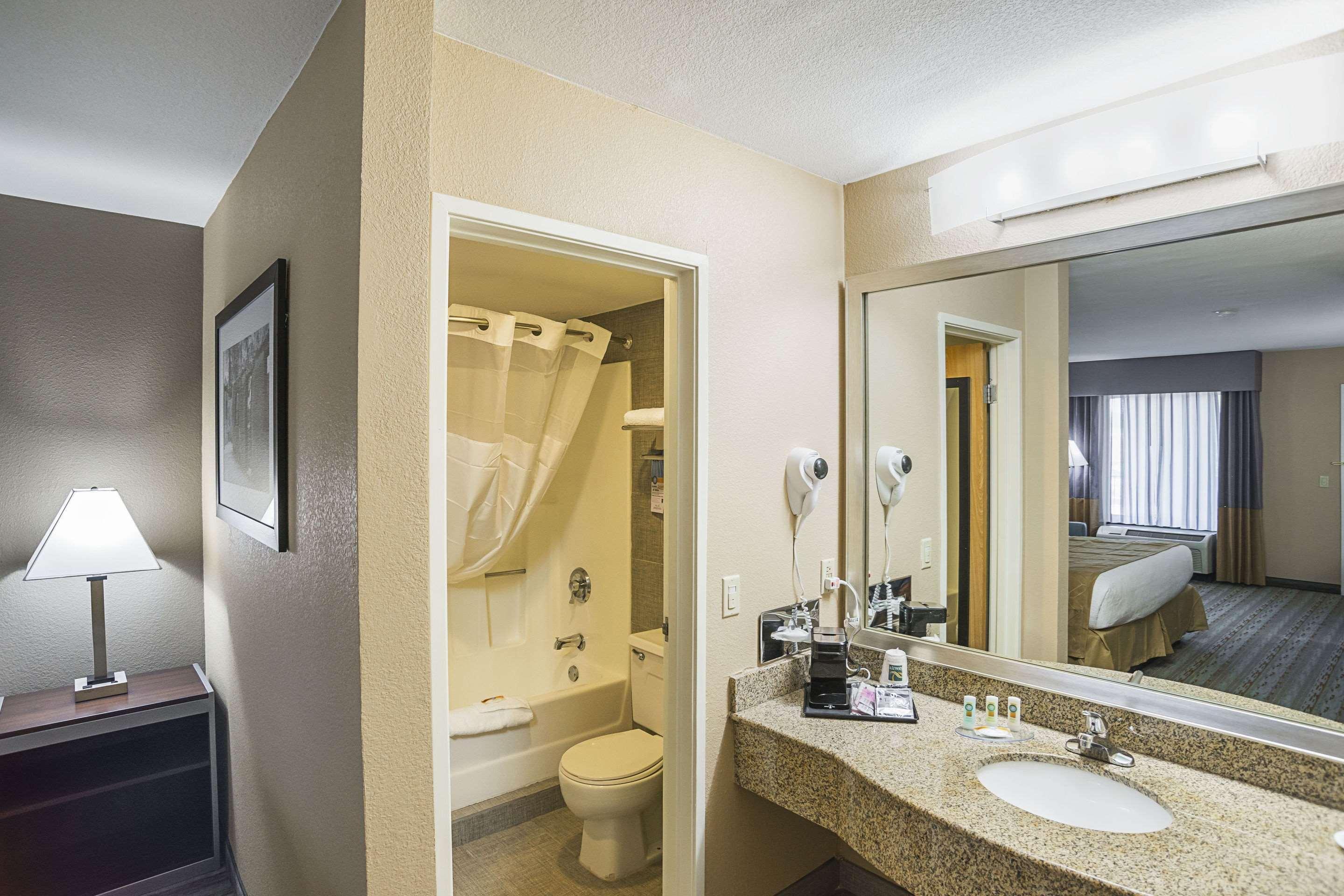 Quality Inn Phoenix North I-17 외부 사진